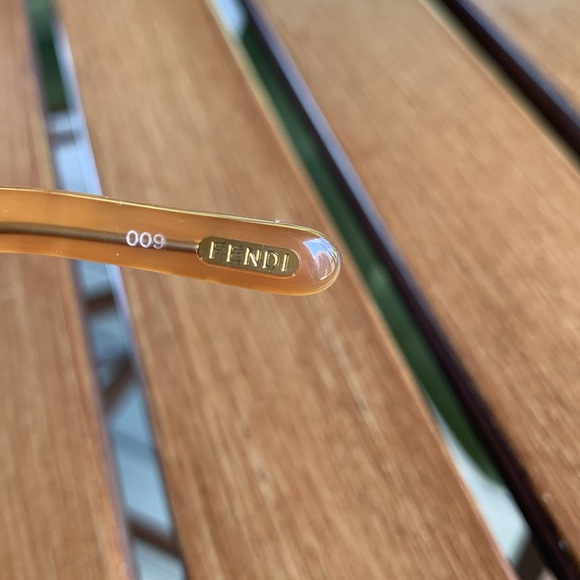 FENDI Sunglasses 🕶️ - Picture 5 of 8
